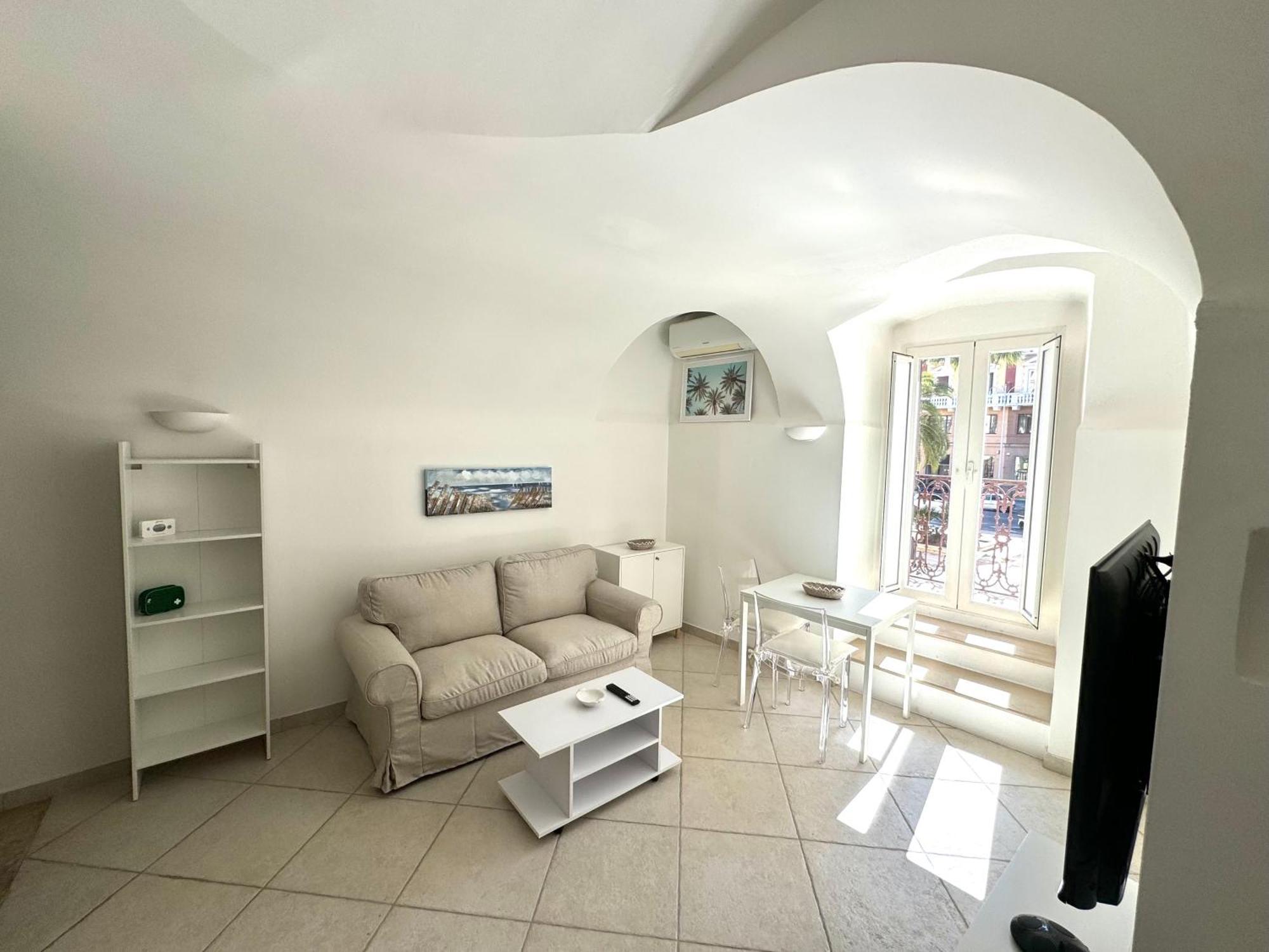 Palm Central House Бари Екстериор снимка